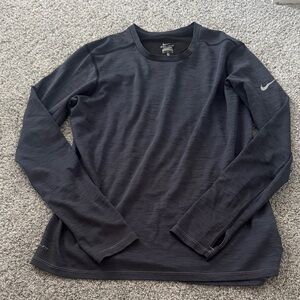 Nike Men's Dry Fit Dark Gray Long Sleeve Tee - Medium